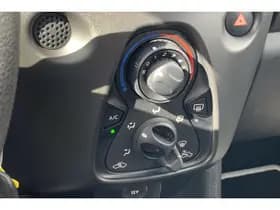 Toyota Aygo thumbnail 15