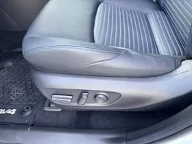 Toyota Rav4 thumbnail 43