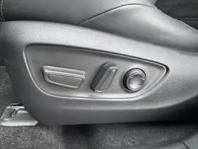 Toyota Rav4 thumbnail 18