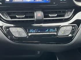 Toyota C-hr thumbnail 37