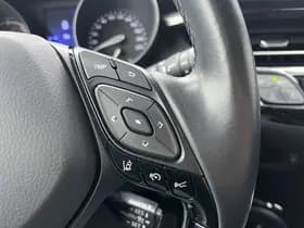 Toyota C-hr thumbnail 81