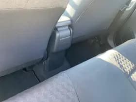 Toyota Yaris thumbnail 44