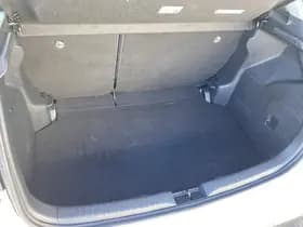 Toyota Yaris thumbnail 57