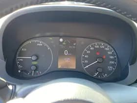 Toyota Yaris thumbnail 79