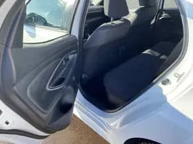 Toyota Yaris thumbnail 91