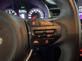 Kia Stonic thumbnail 36