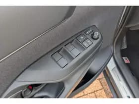 Toyota Yaris-cross thumbnail 56