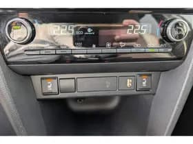 Toyota Yaris-cross thumbnail 58