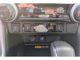 Toyota Rav4 thumbnail 22