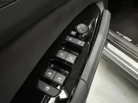 Kia Sportage thumbnail 3