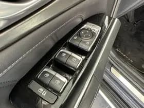 Kia Sorento thumbnail 3