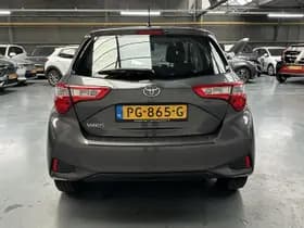 Toyota Yaris thumbnail 17
