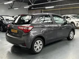Toyota Yaris thumbnail 22
