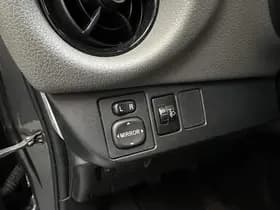 Toyota Yaris thumbnail 26