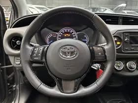 Toyota Yaris thumbnail 32