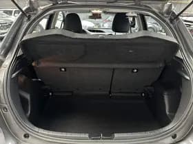 Toyota Yaris thumbnail 38
