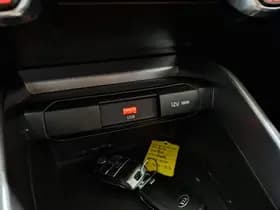 Kia Rio thumbnail 43