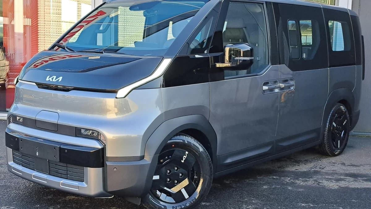 Kia Pv5 — foto 1