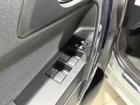 Toyota Auris thumbnail 28