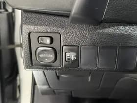 Toyota Auris thumbnail 30