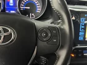 Toyota Auris thumbnail 10