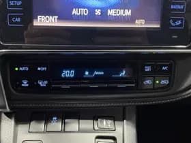 Toyota Auris thumbnail 24