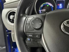 Toyota Auris thumbnail 9