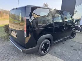 Kia Pv5 thumbnail 47