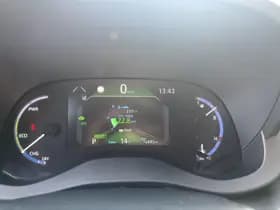 Toyota Yaris-cross thumbnail 25