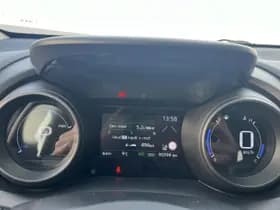 Toyota Yaris-cross thumbnail 24