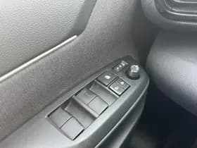 Toyota Yaris-cross thumbnail 25