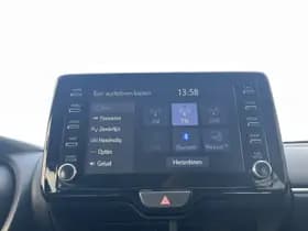 Toyota Yaris-cross thumbnail 33