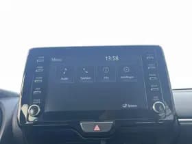 Toyota Yaris-cross thumbnail 72