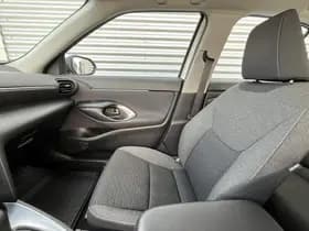 Toyota Yaris-cross thumbnail 77