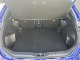 Toyota Yaris-cross thumbnail 11