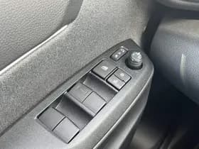 Toyota Yaris-cross thumbnail 76