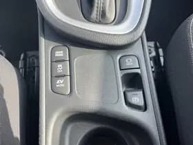 Toyota Yaris-cross thumbnail 78