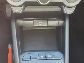 Kia Stonic thumbnail 71