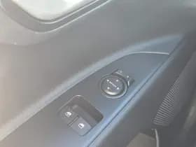 Kia Stonic thumbnail 81