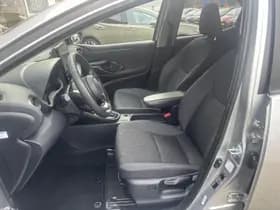 Toyota Yaris thumbnail 2