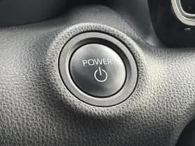 Toyota Yaris thumbnail 25