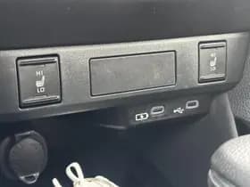 Toyota Yaris thumbnail 28