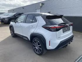 Toyota Yaris-cross thumbnail 3