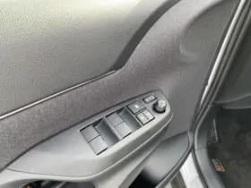 Toyota Yaris-cross thumbnail 25