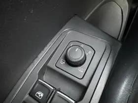 Volkswagen T-roc thumbnail 17