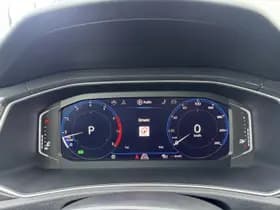 Volkswagen T-roc thumbnail 19