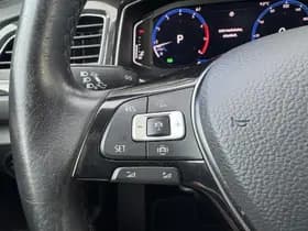 Volkswagen T-roc thumbnail 22