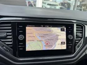 Volkswagen T-roc thumbnail 26