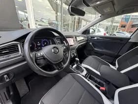 Volkswagen T-roc thumbnail 39