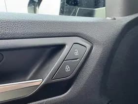 Volkswagen T-roc thumbnail 45